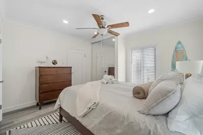 Carlsbad Blvd Villa - image 13 of 25