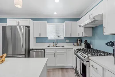 Carlsbad Blvd Villa - image 20 of 25