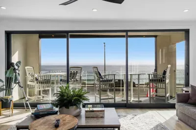 Oceanfront Home w/ PVT Hot Tub & Free TSL Charging - image 4 of 32