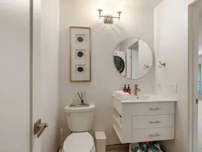 Cozy, Pet Friendly, 3 Bedroom - image 16 of 29