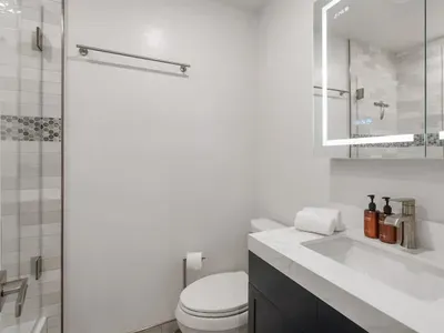 Cozy, Pet Friendly, 3 Bedroom - image 17 of 29