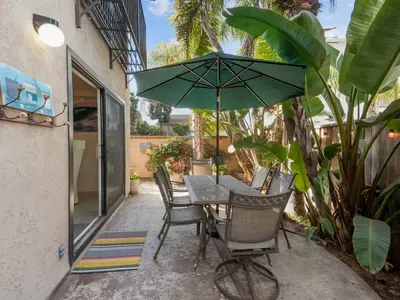 Cozy, Pet Friendly, 3 Bedroom - image 24 of 29
