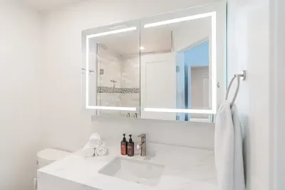 Cozy, Pet Friendly, 3 Bedroom - image 25 of 29