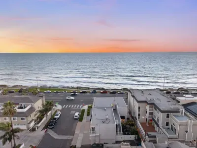 Juniper Beach 1 Bedroom, Ocean Views - image 2 of 33