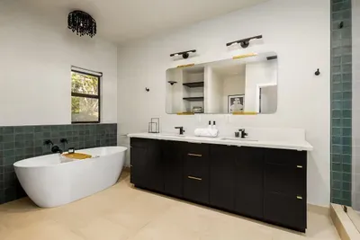 Spacious Bonsall Retreat with Sauna and Scenic - image 15 of 28