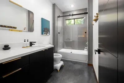 Spacious Bonsall Retreat with Sauna and Scenic - image 20 of 28