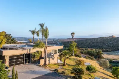 Spacious Bonsall Retreat with Sauna and Scenic - image 27 of 28