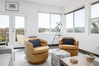 Spacious Bonsall Retreat with Sauna and Scenic - image 4 of 28