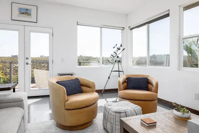 Spacious Bonsall Retreat with Sauna and Scenic - image 4 of 28