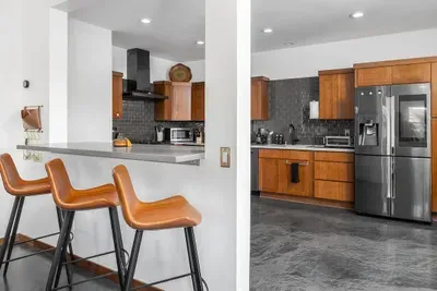 Spacious Bonsall Retreat with Sauna and Scenic - image 10 of 28