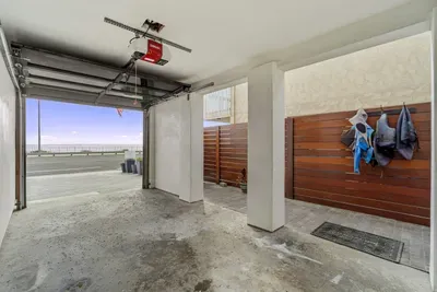 Carlsbad Beachfront Home W/ Hot tub - image 32 of 32