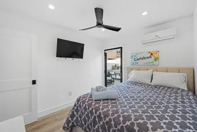 Carlsbad Beachfront Home W/ Hot tub - image 20 of 32