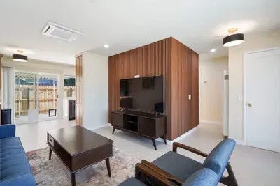 Urban Oasis - Just Remodeled - image 2 of 27
