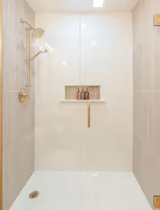 Urban Oasis - Just Remodeled - image 12 of 27