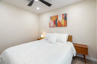Urban Oasis - Just Remodeled - image 7 of 27
