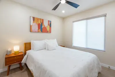 Urban Oasis - Just Remodeled - image 6 of 27