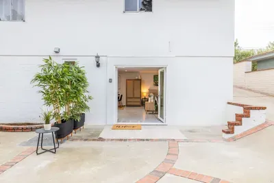 Brand New Studio in Carlsbad - image 10 of 11