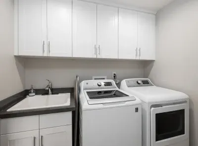 Large 4 Bedroom Close To Beach - image 20 of 21