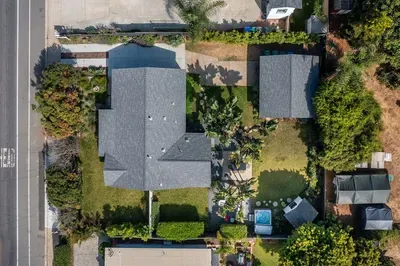 Coastal Palm Haven - With Hot Tub - image 32 of 33