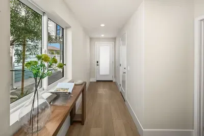 3 Minute Walk to Beach 4 Bedroom Home - image 24 of 32