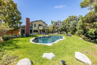 Hot Tub, Pool, 3Bed Home - image 25 of 30