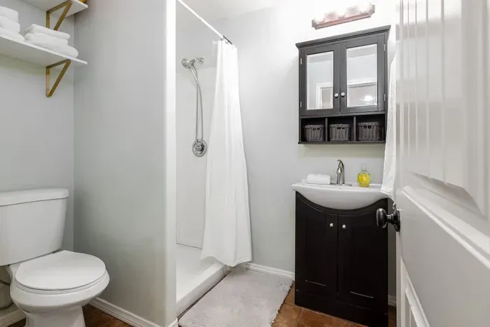 Studio In Carlsbad Village - image 4 of 13
