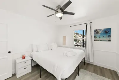 2 Bedroom with Ocean Views, Large Deck, Remodeled - image 17 of 26