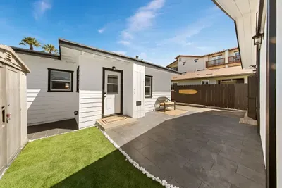 2 Bedroom with Ocean Views, Large Deck, Remodeled - image 25 of 26