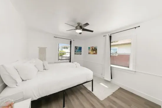 2 Bedroom with Ocean Views, Large Deck, Remodeled