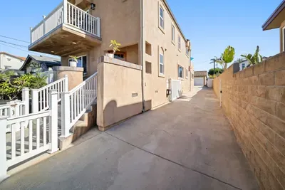 Hot Tub, Ocean Views, 3 Bedroom Private Home - image 37 of 39