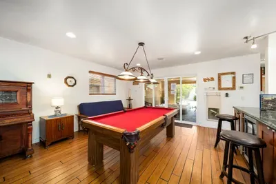Hot Tub, Ocean Views, 3 Bedroom Private Home - image 10 of 39