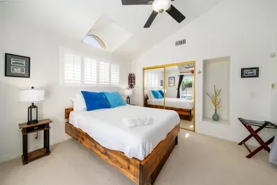 Hot Tub, Ocean Views, 3 Bedroom Private Home - image 21 of 39