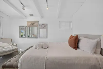 Juniper Beach Compound, Ocean Views - image 22 of 89