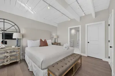 Juniper Beach Compound, Ocean Views - image 21 of 89