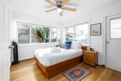 Vintage Beach Bungalow - image 3 of 17