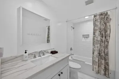Juniper Beach, Ocean Views, 2 Bedrooms - image 27 of 37