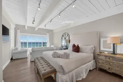 Juniper Beach, Ocean Views, 2 Bedrooms - image 14 of 37