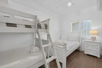 Juniper Beach, Ocean Views, 2 Bedrooms - image 20 of 37