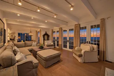 Juniper Beach, Ocean Views, 2 Bedrooms - image 1 of 37