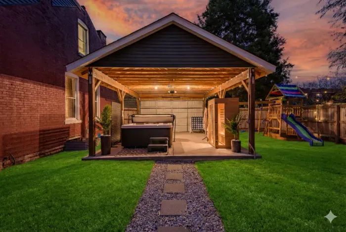 Twilight Carport with graan grass