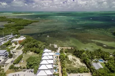 Views of Morada bay and walking distance to most restaurants