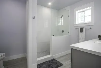 Master bedroom on 2nd floor ensuite