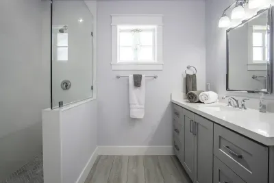 Privacy commode and linen closet in master