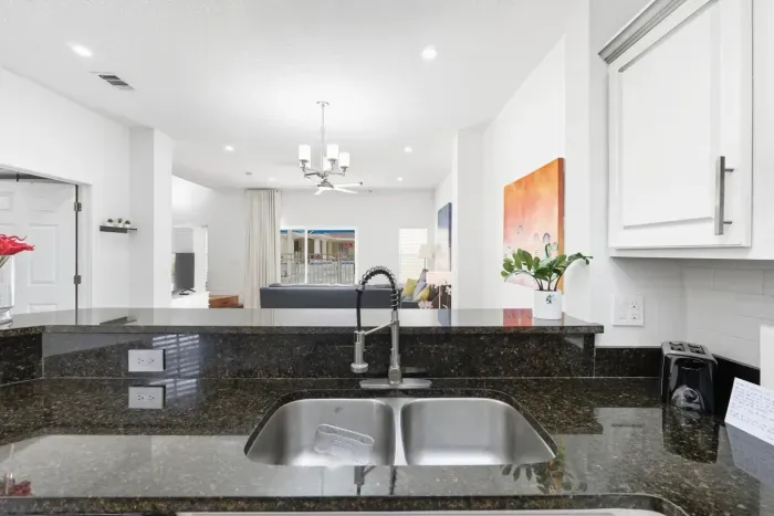 9-print-1003 Park Club Dr_09.jpg