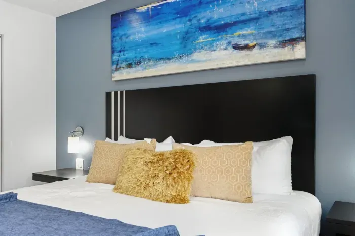 27-print-1003 Park Club Dr_27.jpg