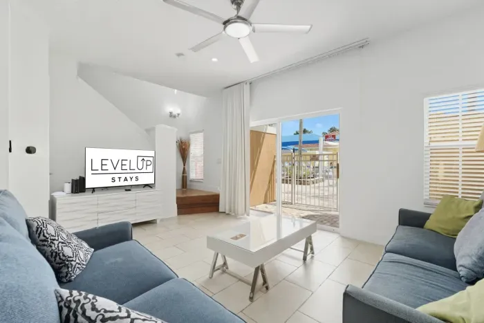 19-print-1003 Park Club Dr_19.jpg