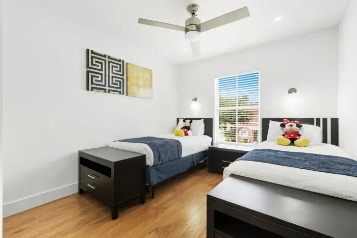 37-print-1003 Park Club Dr_37.jpg