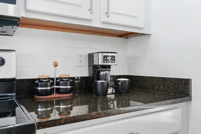 11-print-1003 Park Club Dr_11.jpg