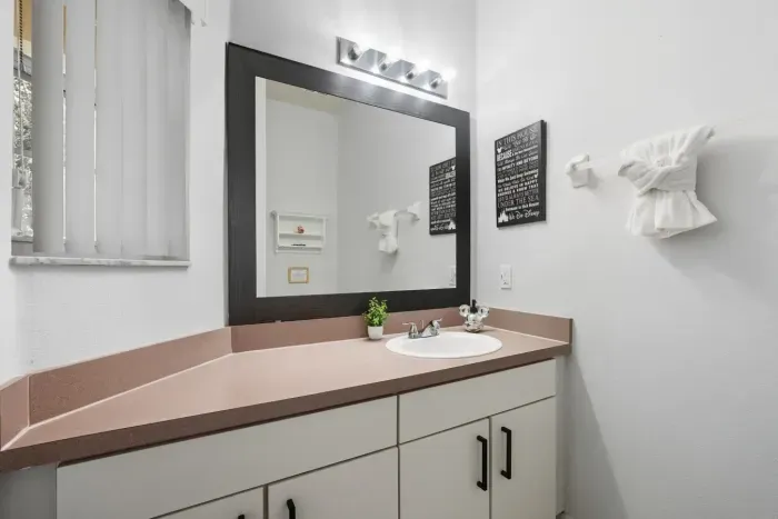 24-print-4748 Vero Beach Pl_24.jpg