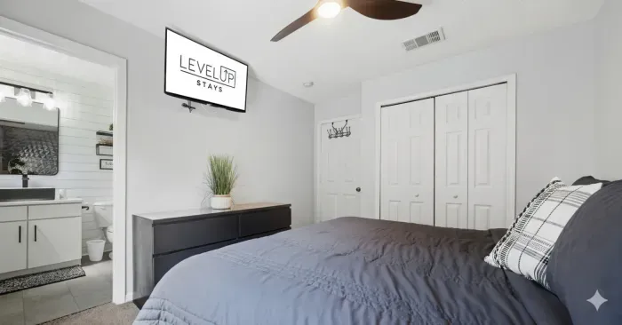 Generated Image September 30, 2025 - 11_41PM.png